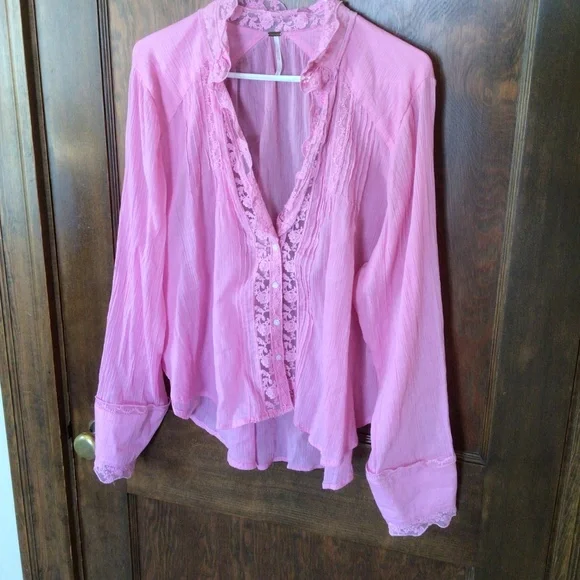 Free People Clemence Botton Down Blouse in Pink sz large NWOT - Picture 4 of 9